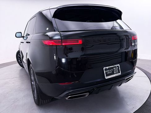 Used 2023 Land Rover Range Rover Sport SE AWD/4WD image 11