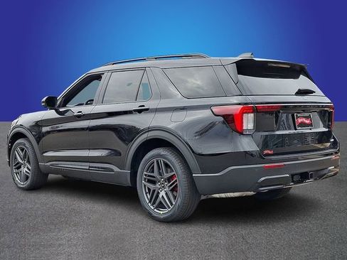 New 2026 Ford Explorer ST-Line w/ ST-Line Street Pack image 4