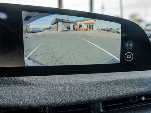 Used 2024 Lucid Air Pure image 11