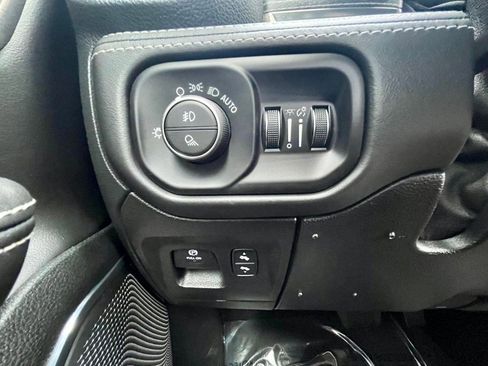 Used 2020 RAM 1500 Limited image 38