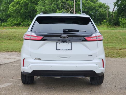 Used 2024 Ford Edge SE w/ Black Appearance Package AWD/4WD image 6