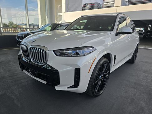 New 2026 BMW X5 xDrive40i w/ M Sport Package image 30