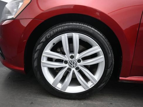 Used 2019 Volkswagen Passat 2.0T Wolfsburg w/ Wheels & Sunroof Package FWD image 50