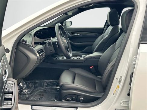 Used 2025 Cadillac CT5 Sport w/ Technology Package image 16