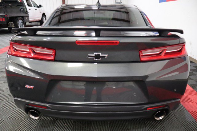 Used 2018 Chevrolet Camaro SS RWD image 12