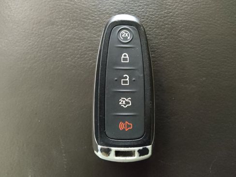 Used 2017 Lincoln Navigator Reserve image 32