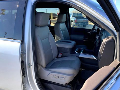 Used 2020 Chevrolet Silverado 2500 LTZ w/ LTZ Texas Edition image 9