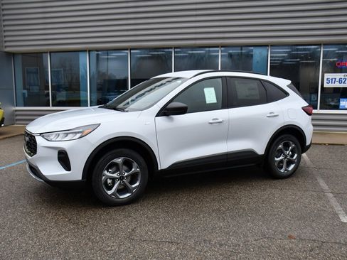 New 2026 Ford Escape ST-Line w/ Cold Weather Package image 2