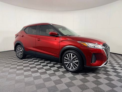 Used 2023 Nissan Kicks SV FWD image 5