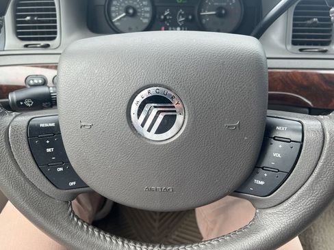 Used 2009 Mercury Grand Marquis LS image 12