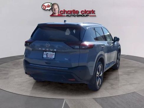 Certified 2023 Nissan Rogue SL w/ SL Premium Package FWD image 5