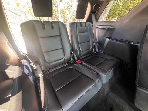 Used 2018 Ford Explorer Sport w/ Equipment Group 401A image 14