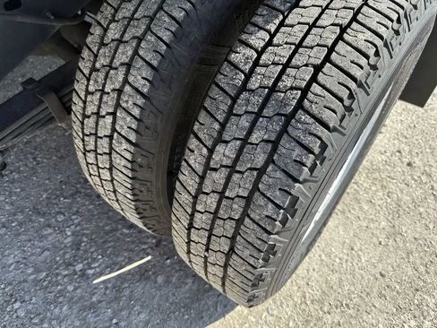 Used 2019 Ford E-350 and Econoline 350 Super Duty w/ Power Windows & Locks Group image 14