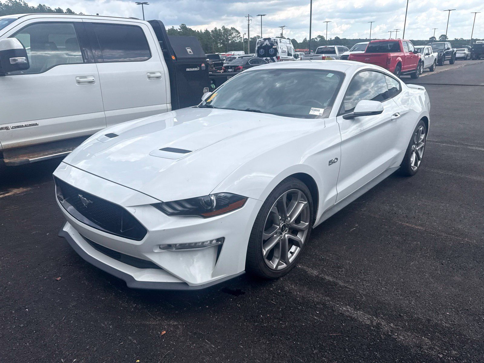 Used 2018 Ford Mustang GT Premium RWD image 3