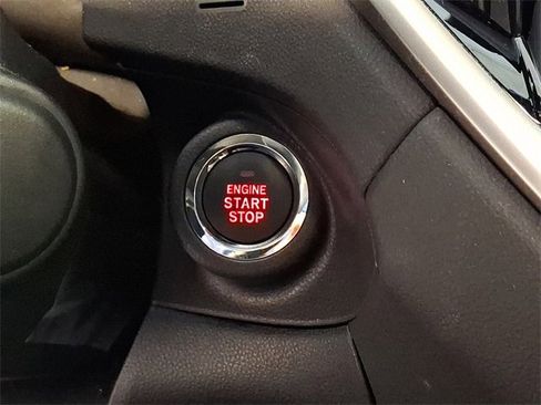 Certified 2025 Subaru Ascent Limited w/ Popular Package #2 image 28