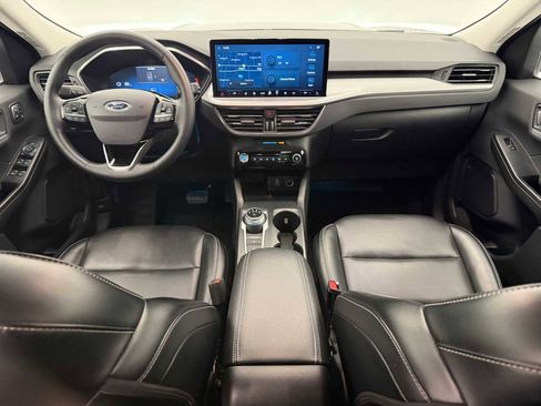 Used 2024 Ford Escape Platinum image 16