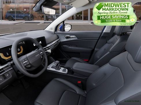 New 2026 Kia Sportage EX FWD image 17