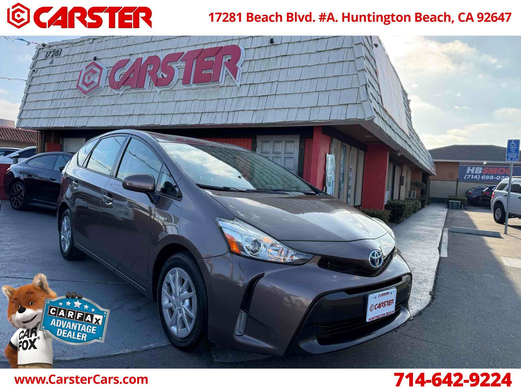Used 2017 Toyota Prius V Four FWD image 1