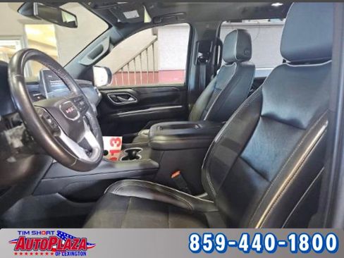 Used 2021 GMC Yukon SLT w/ SLT Luxury Plus Package image 2