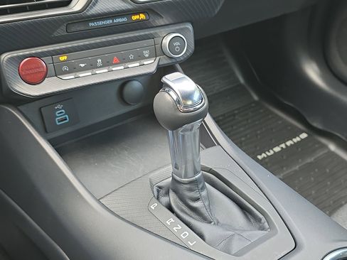 Used 2024 Ford Mustang Coupe image 19