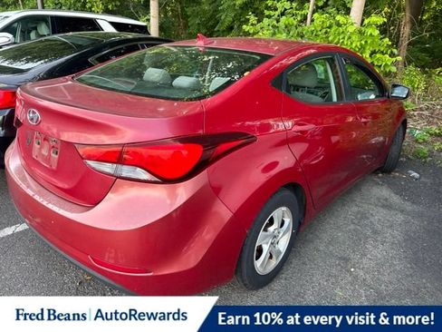 Used 2014 Hyundai Elantra SE FWD image 3