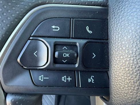 Used 2025 Toyota 4Runner TRD Off-Road AWD/4WD image 15