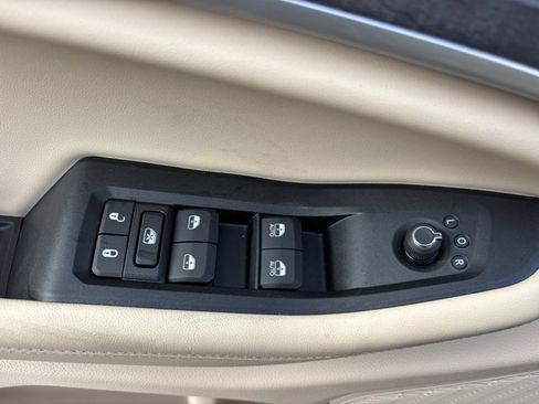 New 2025 Jeep Grand Cherokee Limited w/ Trailer Tow Package image 21