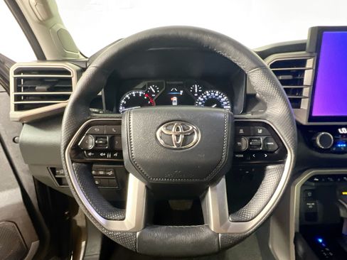 Used 2022 Toyota Tundra Limited AWD/4WD image 17