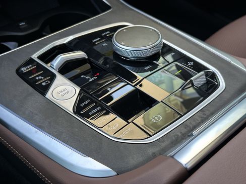 New 2026 BMW X5 xDrive50e image 39