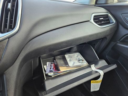 Used 2022 Chevrolet Equinox LT image 18