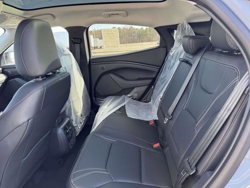 New 2025 Ford Mustang Mach-E Premium image 10