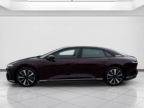 Used 2024 Lucid Air Touring image 5