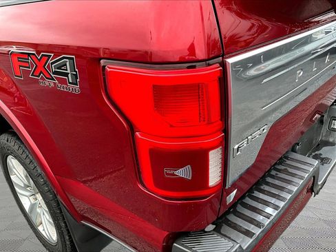 Used 2018 Ford F150 Platinum w/ Equipment Group 701A Luxury AWD/4WD image 24