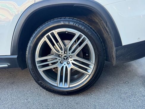 Used 2024 Mercedes-Benz GLS 450 4MATIC image 15