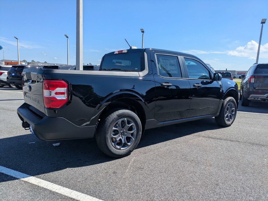 New 2026 Ford Maverick XLT FWD image 5