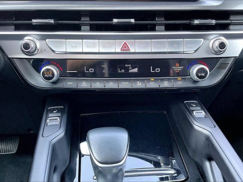 Used 2025 Kia Telluride S AWD/4WD image 33
