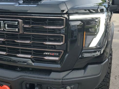 New 2026 GMC Sierra 2500 AT4X w/ AT4X AEV Edition AWD/4WD image 10