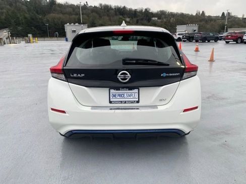 Used 2018 Nissan Leaf SV w/ SV Technology Package image 7