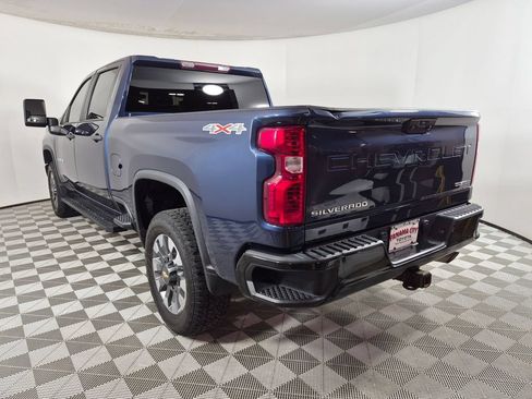 Used 2022 Chevrolet Silverado 2500 Custom w/ Gooseneck/5TH Wheel Package AWD/4WD image 5