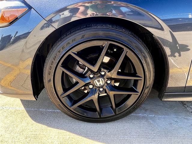 Used 2025 Honda Civic Sport image 9