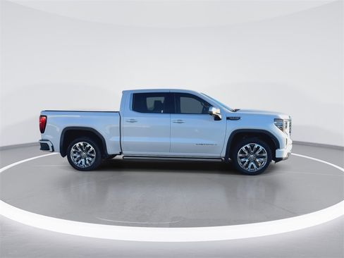 Used 2024 GMC Sierra 1500 Denali w/ Denali Reserve Package image 2