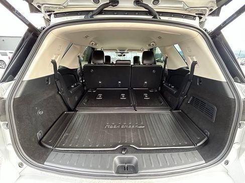 Certified 2025 Nissan Pathfinder SL AWD/4WD image 48