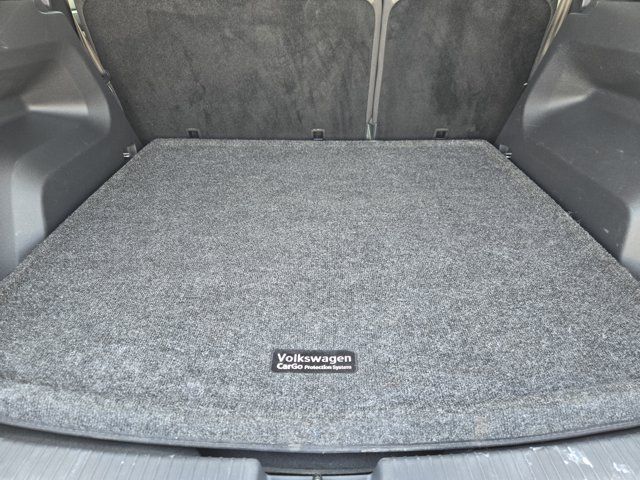 Used 2024 Volkswagen Atlas Cross Sport SE FWD image 31