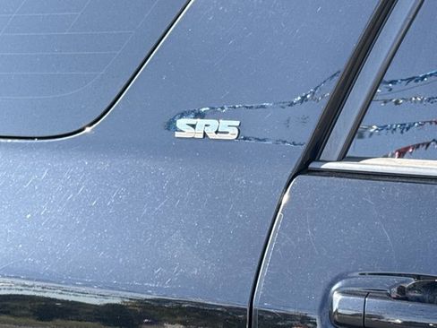 Used 2018 Toyota 4Runner SR5 image 8