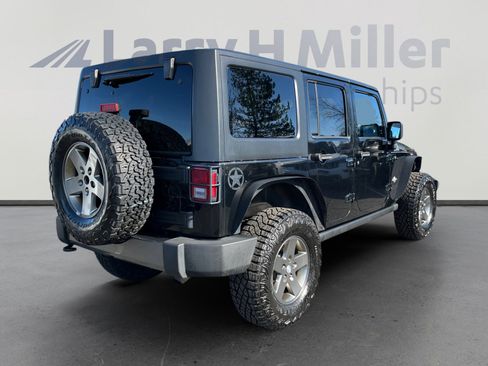 Used 2013 Jeep Wrangler Freedom Edition image 5