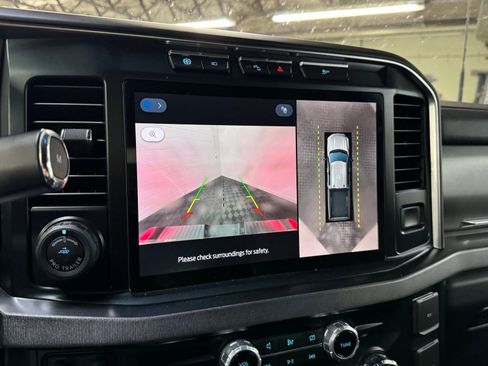 Used 2024 Ford F350 Platinum image 14