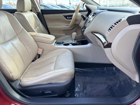 Used 2015 Nissan Altima 2.5 SL w/ Technology Package image 25