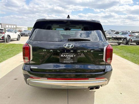 Used 2025 Hyundai Palisade Calligraphy AWD/4WD image 5