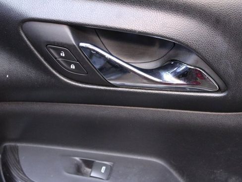 Used 2018 GMC Acadia SLT image 9