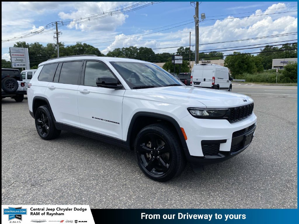 Used 2023 Jeep Grand Cherokee L Laredo AWD/4WD image 1